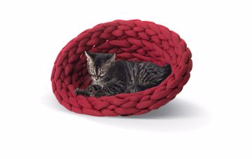 Picture of 17 IN. KNITTED PET BED - RED